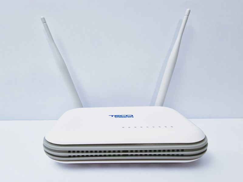 TECO Набор из 2 камер Wi-Fi, NVR Wi-Fi 3 Мегапикселя Цветной ночной микрофон KWF2CH3MP KWF2CH3MP фото